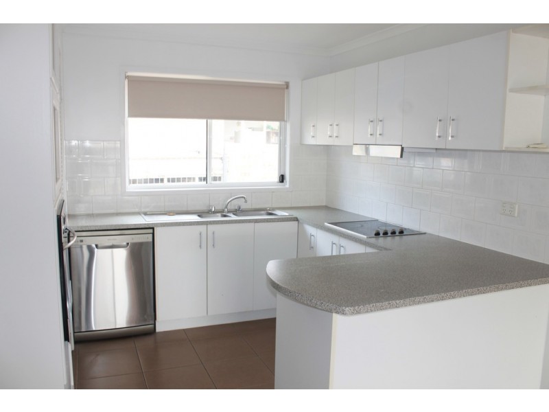 37 Beltana Drive, Boyne Island QLD 4680