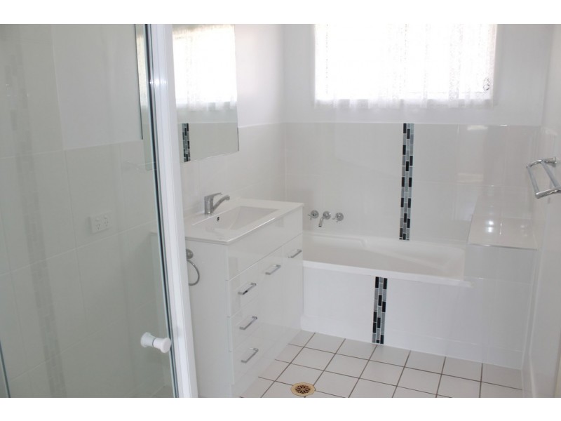 37 Beltana Drive, Boyne Island QLD 4680