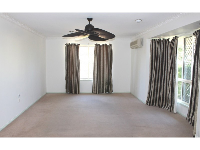 11 Cambridge Close, Tannum Sands QLD 4680