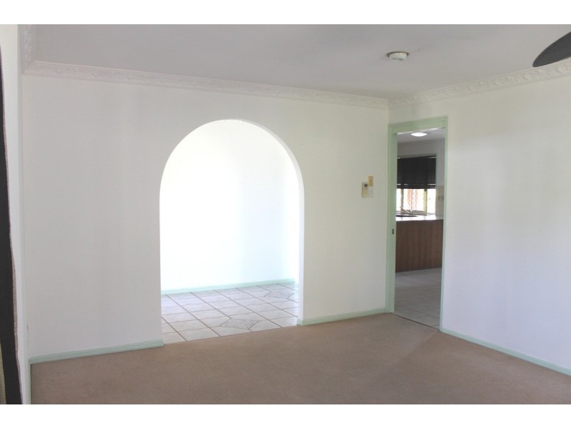 11 Cambridge Close, Tannum Sands QLD 4680