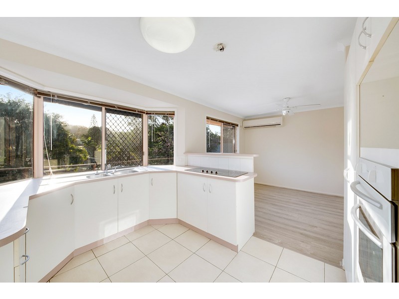6 Chauvel Court, Boyne Island QLD 4680