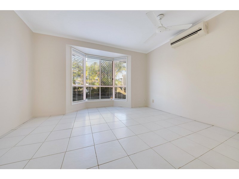 6 Chauvel Court, Boyne Island QLD 4680