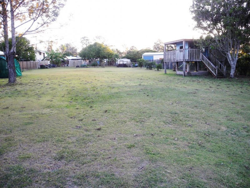 23 Martin Street, Bororen QLD 4678