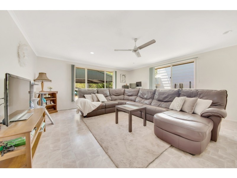 7 Katandra Street, Boyne Island QLD 4680