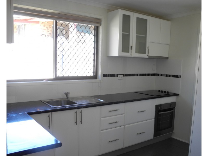 2/37 Tyson Crescent, Tannum Sands QLD 4680