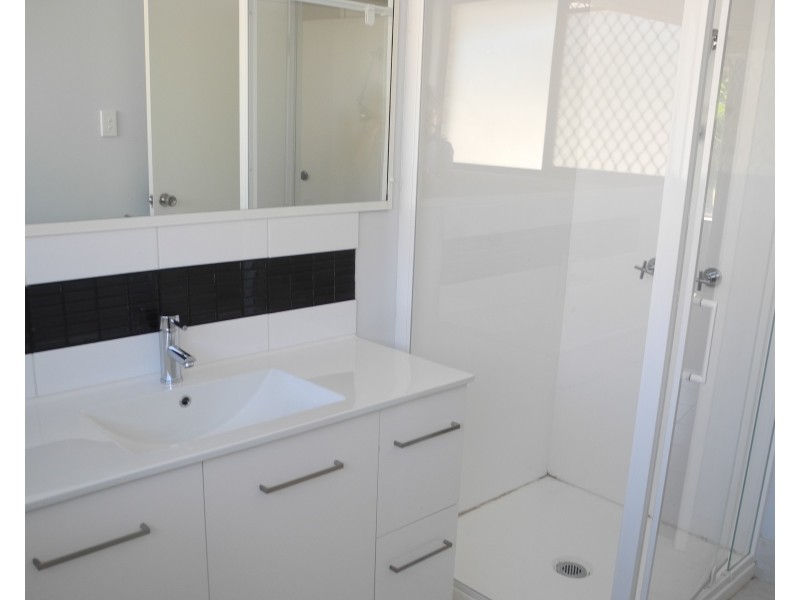 2/37 Tyson Crescent, Tannum Sands QLD 4680