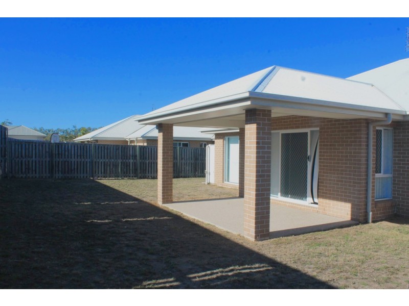29 Lilyvale Esplanade, Boyne Island QLD 4680