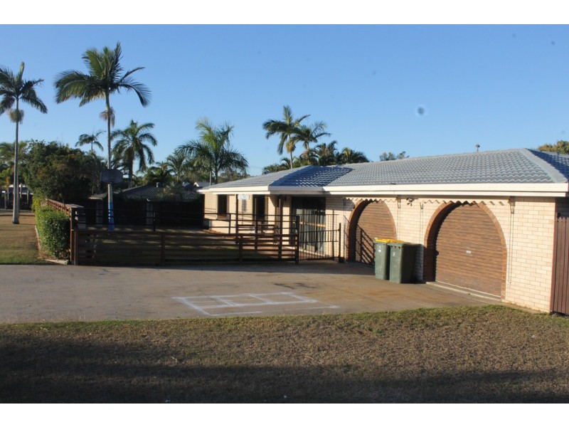 1 Bellemere Court, Boyne Island QLD 4680