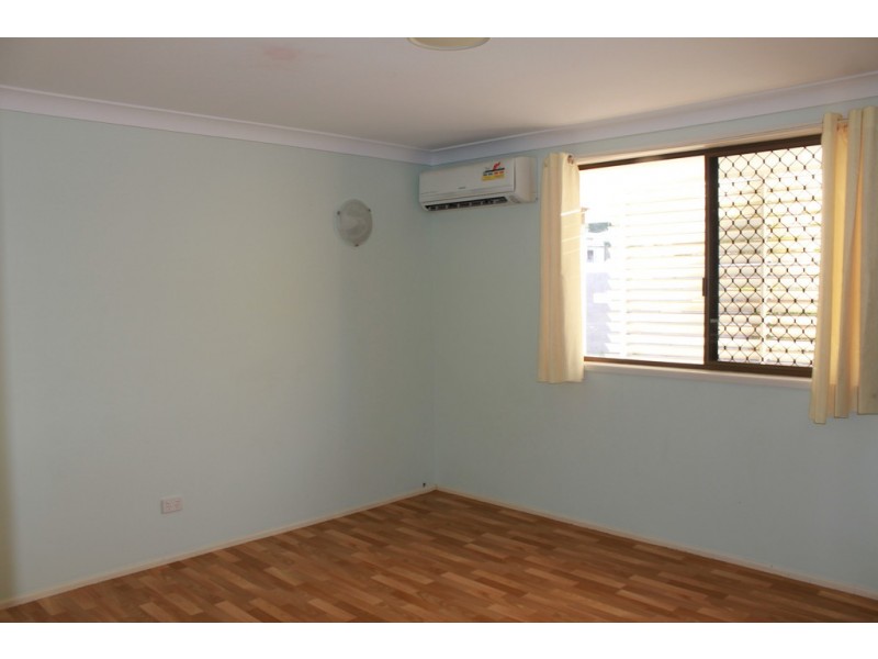 1 Bellemere Court, Boyne Island QLD 4680