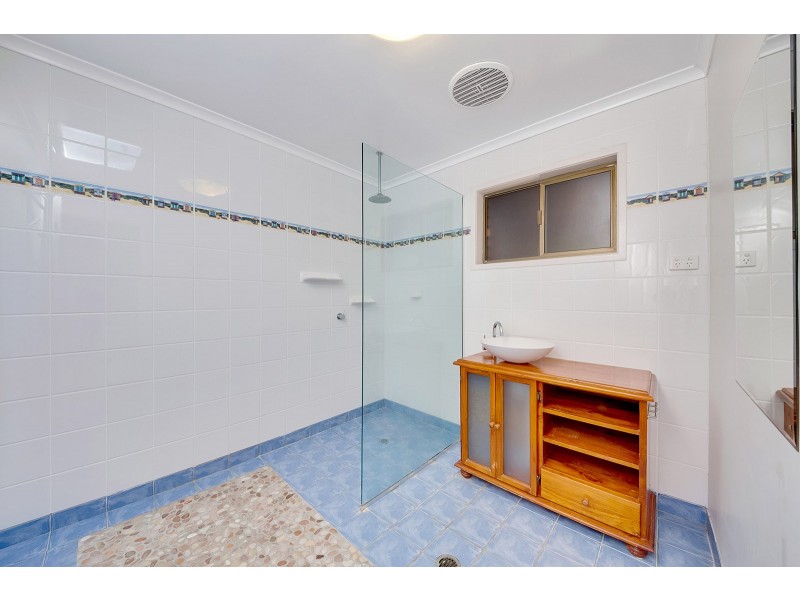 3 Winnecke Road, Tannum Sands QLD 4680