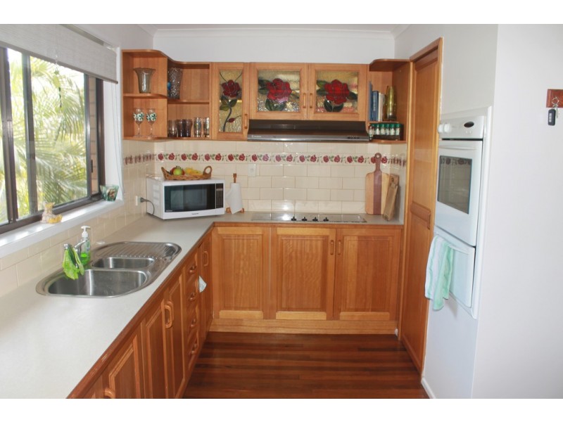 27 Tyson Crescent, Tannum Sands QLD 4680