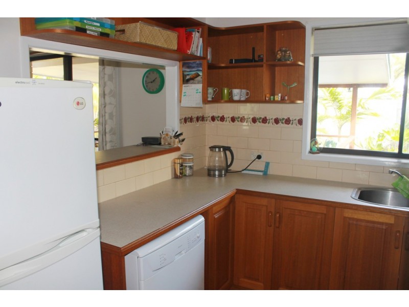 27 Tyson Crescent, Tannum Sands QLD 4680