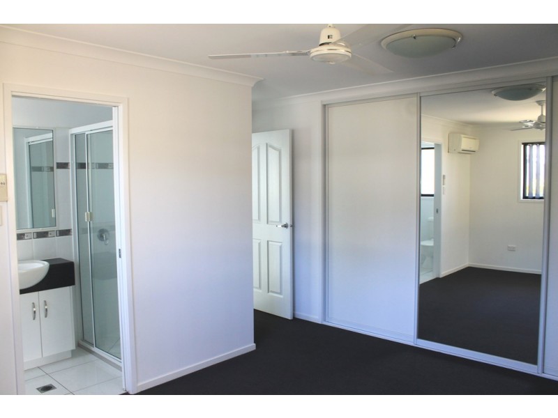 1/18 Bauhinia Street, Boyne Island QLD 4680