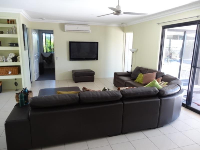 2 Ronald Crescent, Benaraby QLD 4680