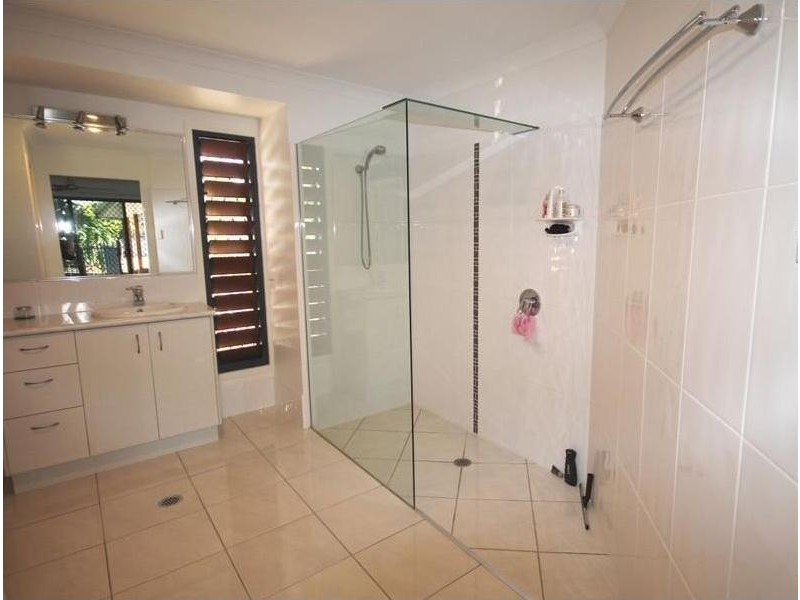 12 Creswell Court, Tannum Sands QLD 4680