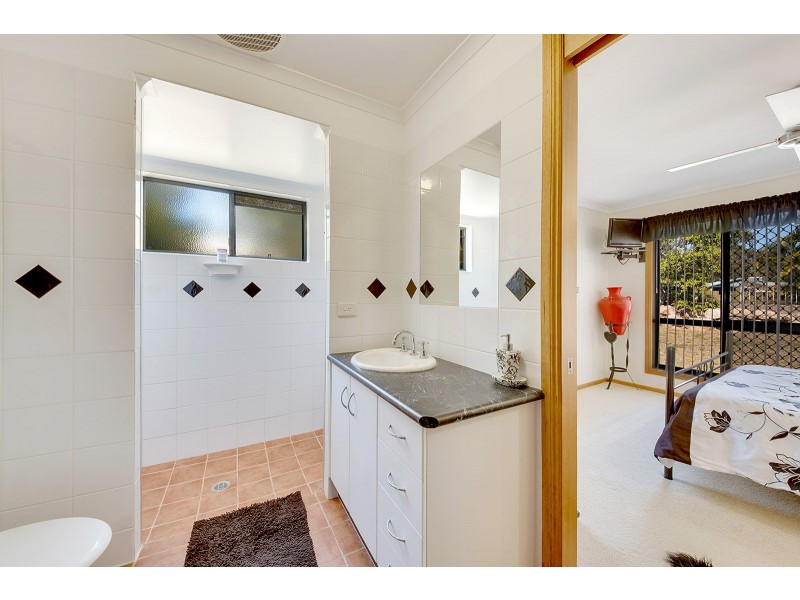 77 Broadacres Drive, Tannum Sands QLD 4680