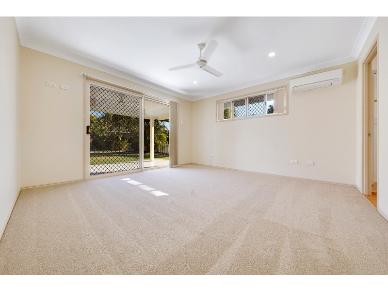 3 Hillview Place, New Auckland QLD 4680