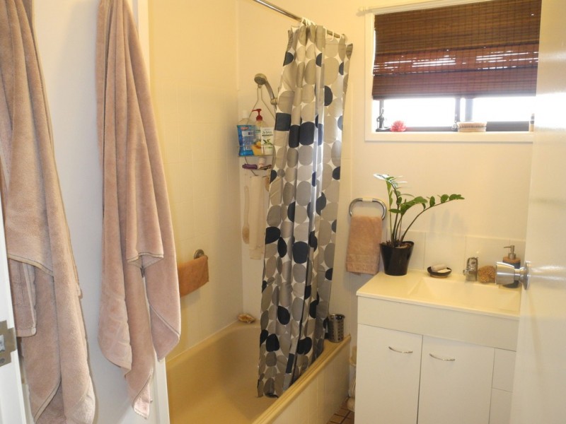 3 BELLEMERE COURT, Boyne Island QLD 4680