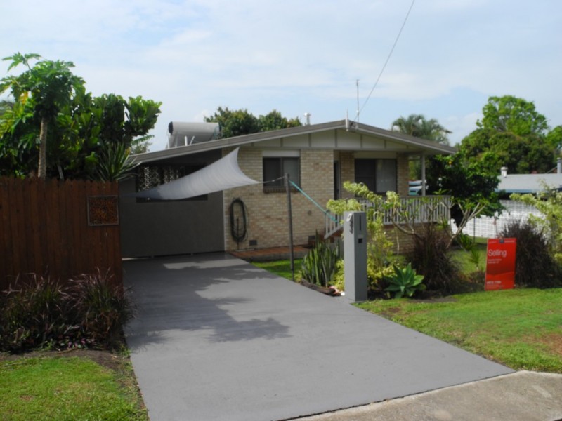 3 BELLEMERE COURT, Boyne Island QLD 4680