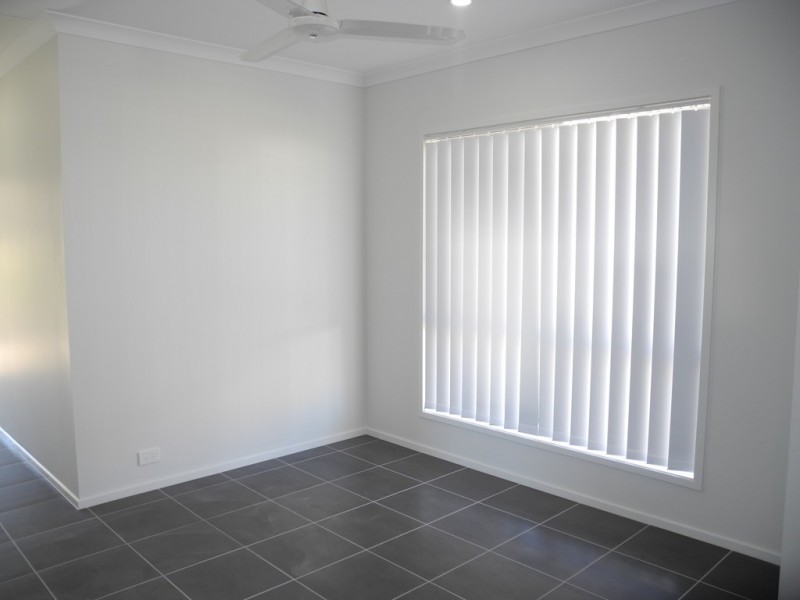 34 Tulipwood Circuit, Boyne Island QLD 4680