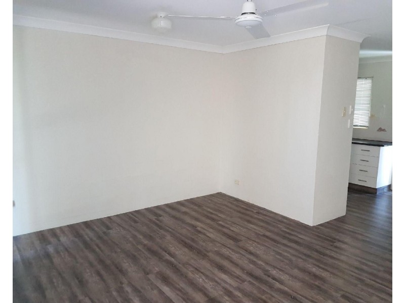 Unit 1 & 2/32 Lomandra Street, Boyne Island QLD 4680