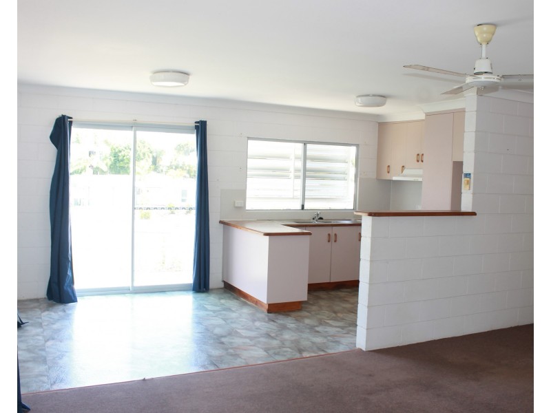 Unit 1 & 2/32 Lomandra Street, Boyne Island QLD 4680