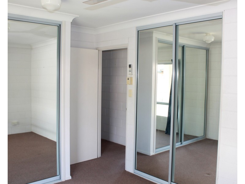 Unit 1 & 2/32 Lomandra Street, Boyne Island QLD 4680