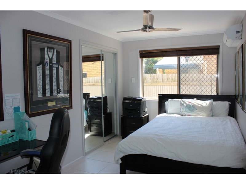 18 Lomandra Street, Boyne Island QLD 4680