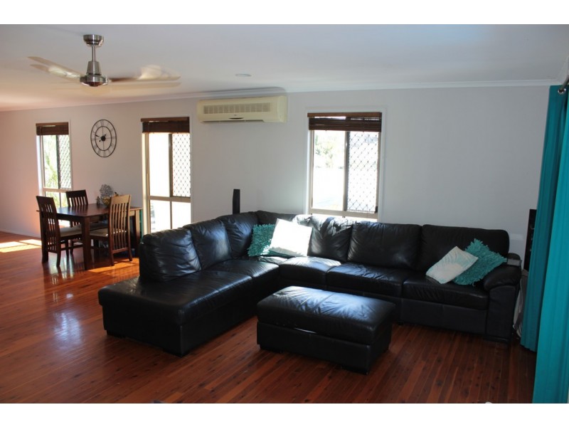 18 Lomandra Street, Boyne Island QLD 4680