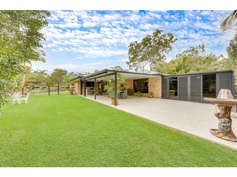 27 Ronald Crescent, Benaraby QLD 4680