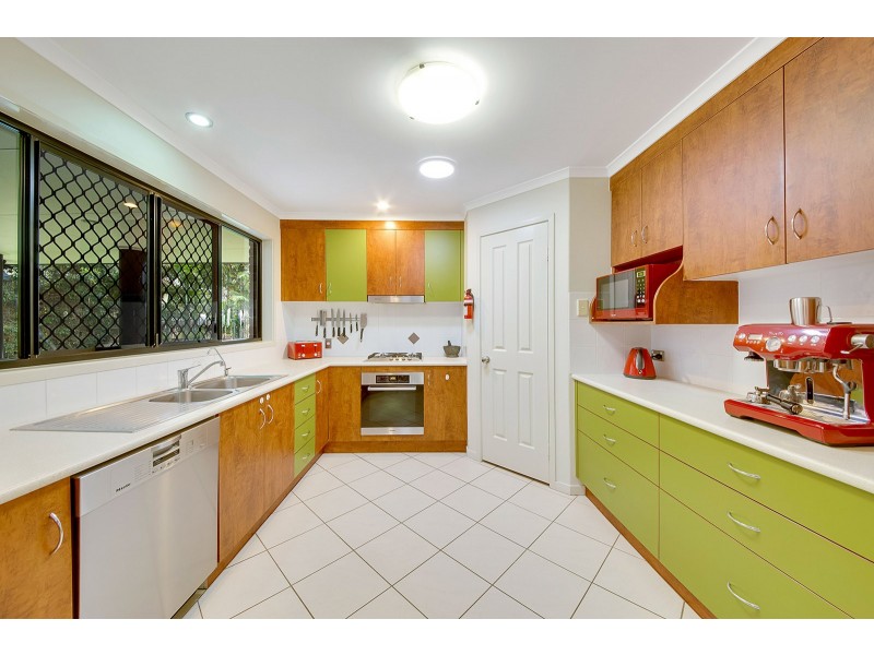 27 Ronald Crescent, Benaraby QLD 4680