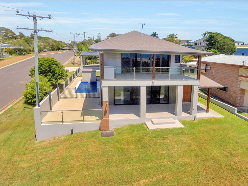1 Ocean Street, Tannum Sands QLD 4680