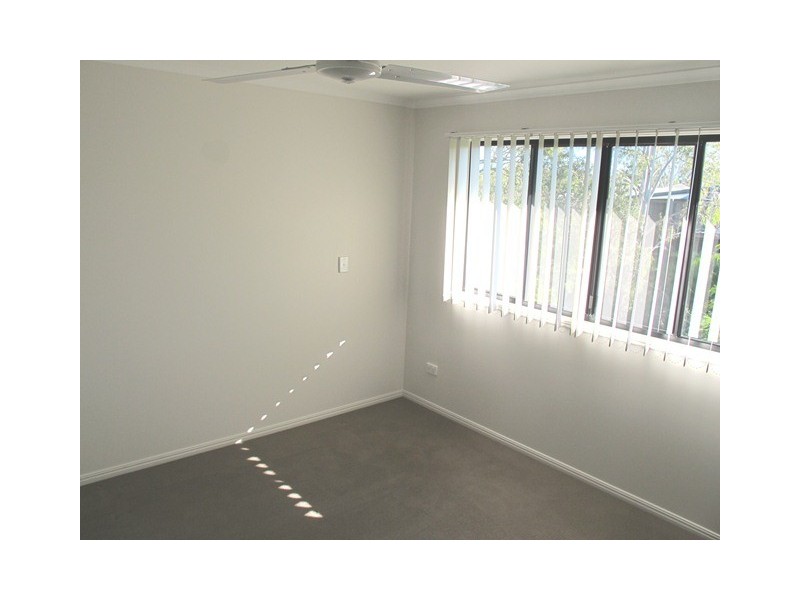 4/10 Arthur Street, Boyne Island QLD 4680