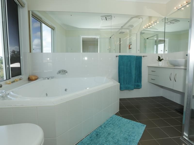 3/30 BEACH AVENUE, Tannum Sands QLD 4680