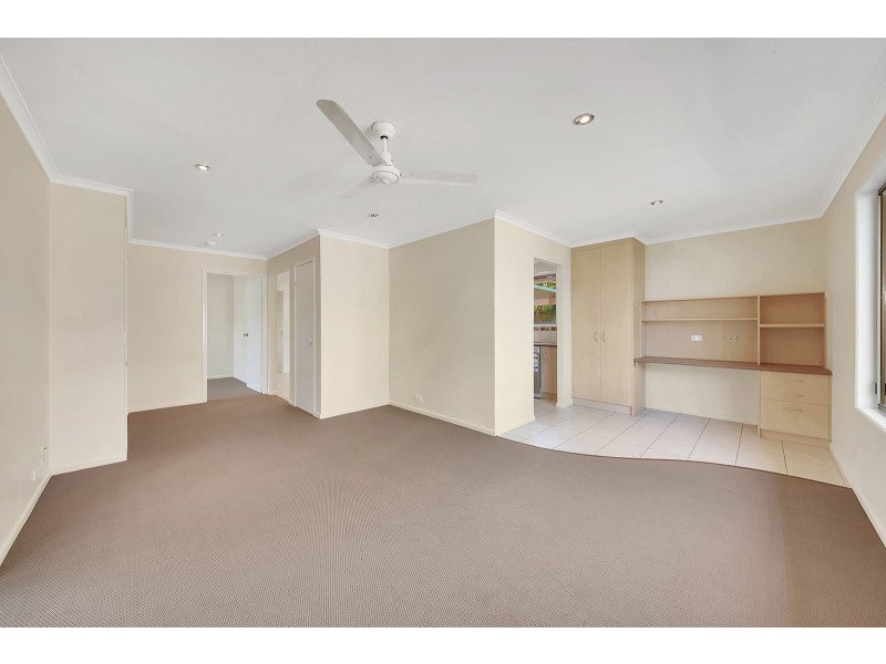 2 Davina Street, Boyne Island QLD 4680