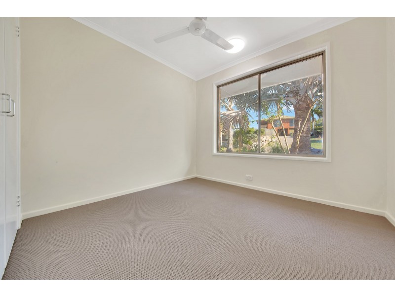 2 Davina Street, Boyne Island QLD 4680
