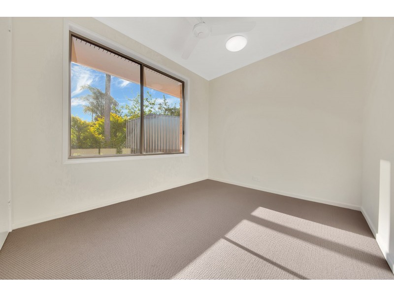 2 Davina Street, Boyne Island QLD 4680