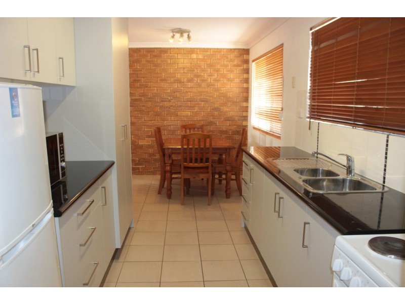 1/15 Carinya Drive, Clinton QLD 4680
