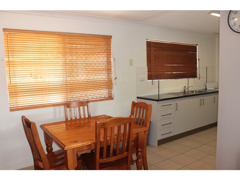 1/15 Carinya Drive, Clinton QLD 4680