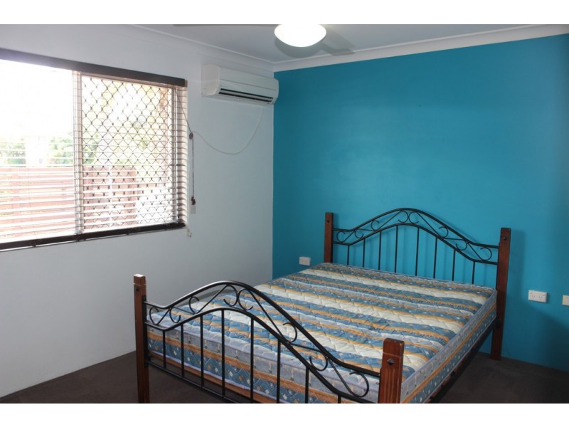1/15 Carinya Drive, Clinton QLD 4680