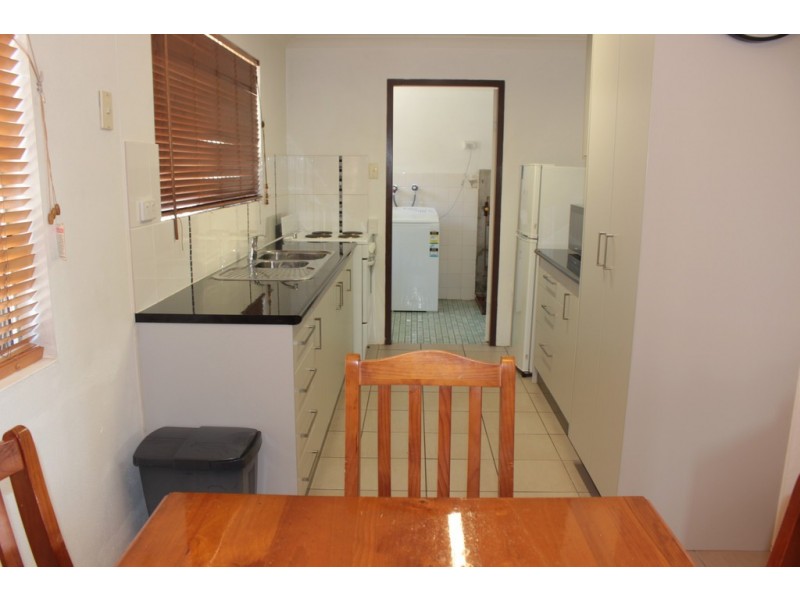 1/15 Carinya Drive, Clinton QLD 4680
