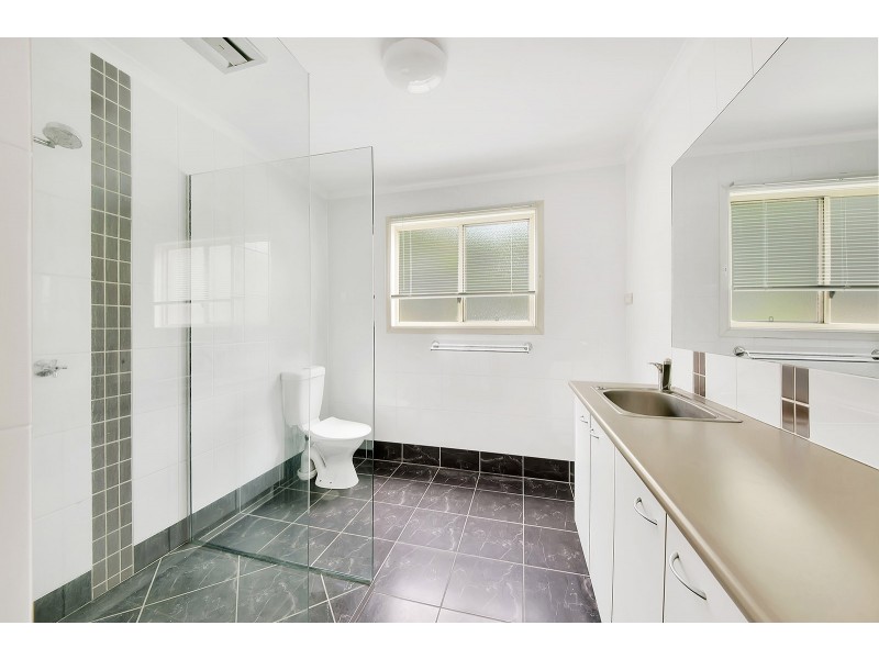 55 Tannum Sands Road, Tannum Sands QLD 4680