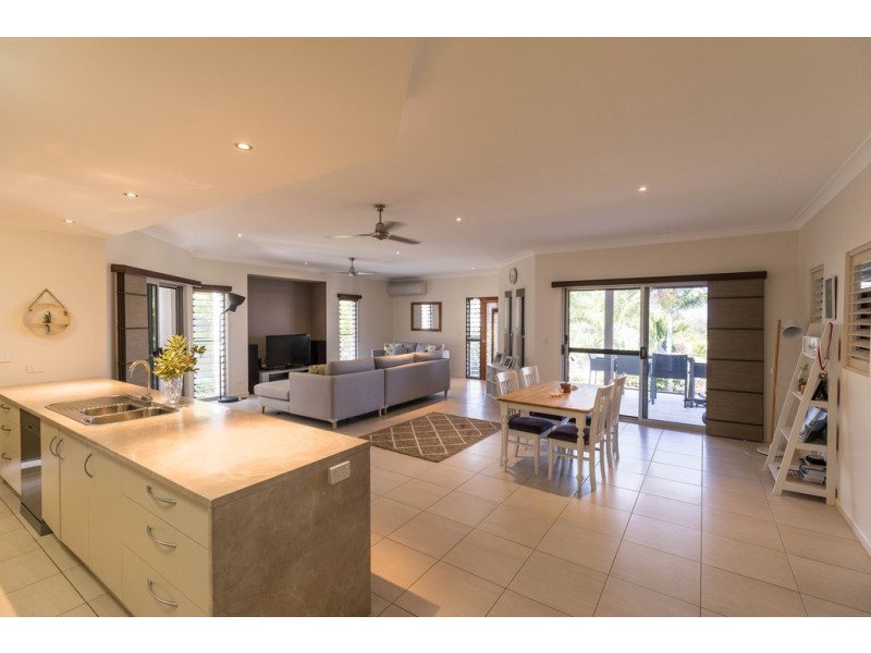 7 Caitlin Court, Boyne Island QLD 4680