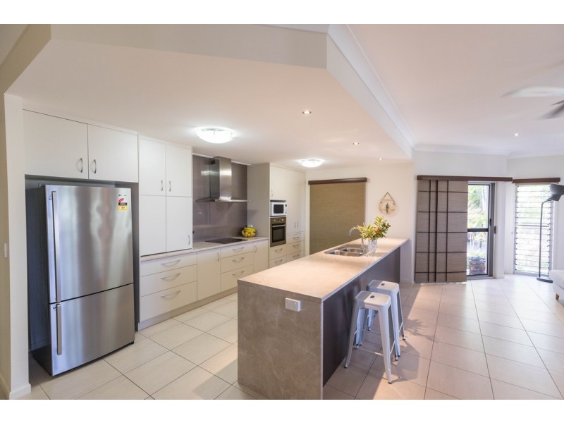 7 Caitlin Court, Boyne Island QLD 4680