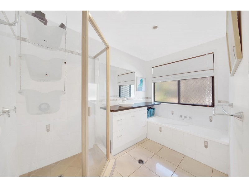 44 Keating Street, Tannum Sands QLD 4680