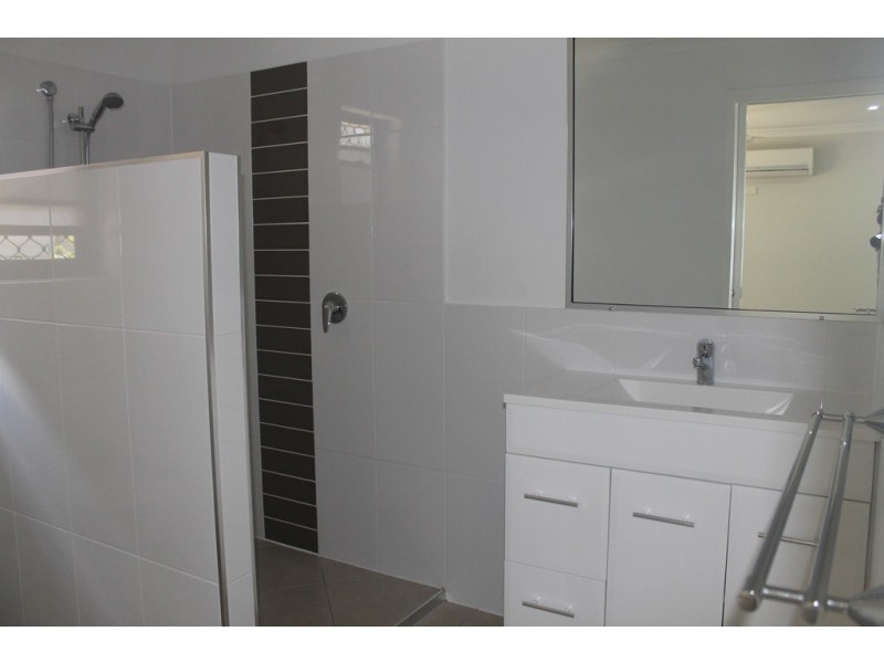 14 Melanie Court, Boyne Island QLD 4680
