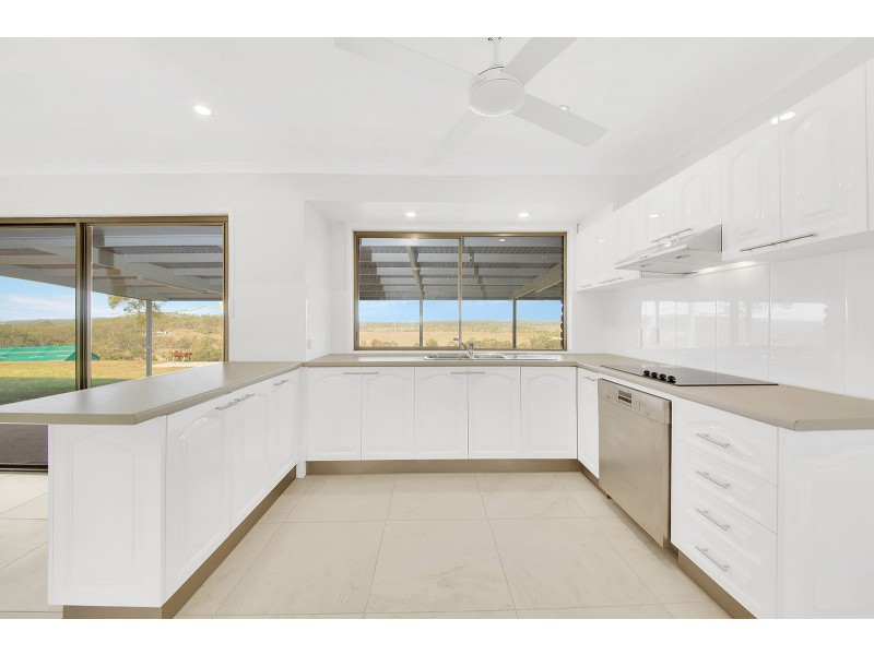 100 Yalkarra Crescent, Wurdong Heights QLD 4680