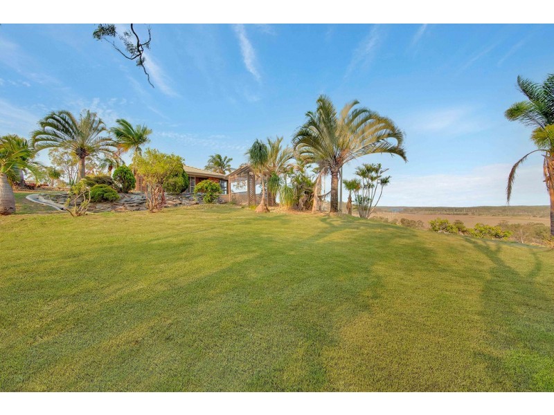 100 Yalkarra Crescent, Wurdong Heights QLD 4680