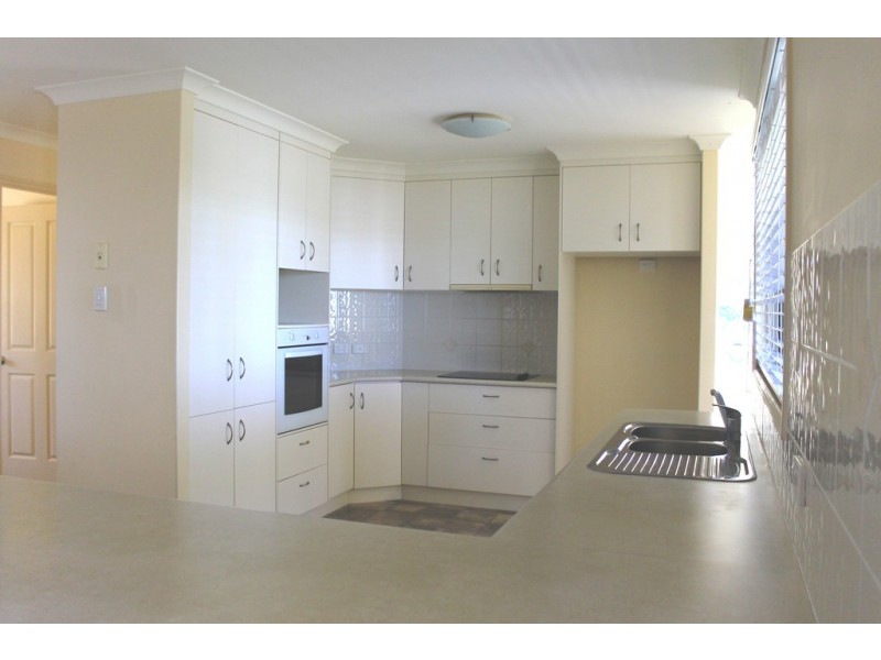 6 Swains Court, Boyne Island QLD 4680