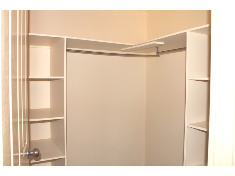 6 Swains Court, Boyne Island QLD 4680